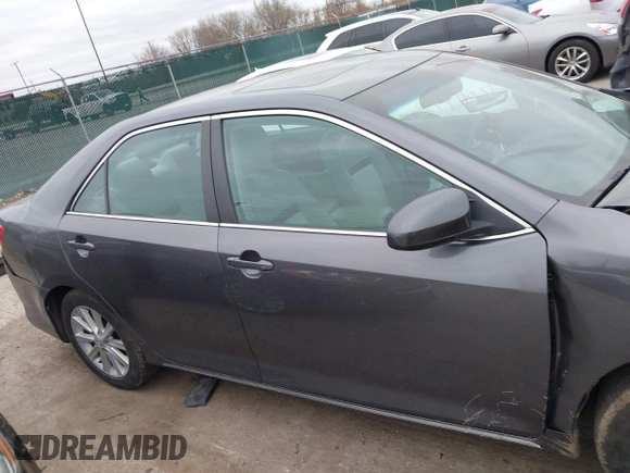 2014 Toyota Camry L with VIN 4T4BF1FK6ER364253, listed as a IAAI auction lot 42011773 with 87,051 mi miles. Bid and sale history available at carsss.com. Image 14.