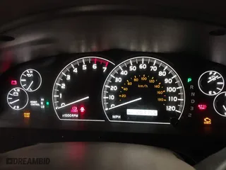 2006 Toyota Sequoia Limited with VIN 5TDBT48A86S271771, listed as a IAAI auction lot 41940143 with 263,155 mi miles. Bid and sale history available at carsss.com. Image 7.
