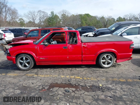 2001 Chevrolet S-10 LS with VIN 1GCCS19W818196034, listed as a IAAI auction lot 41571114 with 222,440 mi miles and . Bid and sale history available at DreamBid. Image 13.