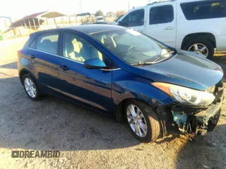 2015 Hyundai Elantra GT with VIN KMHD35LH1FU240579, listed as a IAAI auction lot 41872891 with 100,422 mi miles. Bid and sale history available at carsss.com. Image 1.