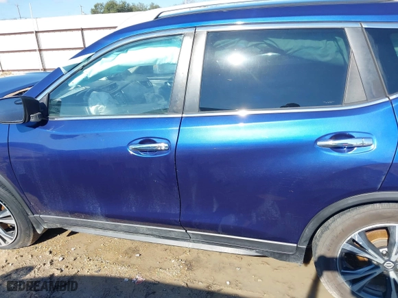 2019 Nissan Rogue SL with VIN 5N1AT2MT8KC754045, listed as a IAAI auction lot 41274957 with 86,781 mi miles. Bid and sale history available at carsss.com. Image 14.