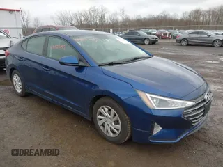 2020 Hyundai Elantra SE with VIN 5NPD74LF8LH548601, listed as a IAAI auction lot 42022059 with 95,497 mi miles. Bid and sale history available at carsss.com. Image 1.