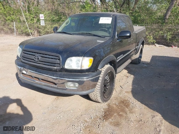 2001 Toyota Tundra Ltd with VIN 5TBBT48101S187526, listed as a IAAI auction lot 42069812 with 162,676 mi miles. Bid and sale history available at carsss.com. Image 2.