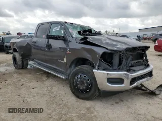 2021 Ram 3500 Tradesman with VIN 3C63RRGL3MG514716, listed as a Copart auction lot 44049845 with 587,358 mi miles and Salvage Title. Bid and sale history available at carsss.com. Image 4.