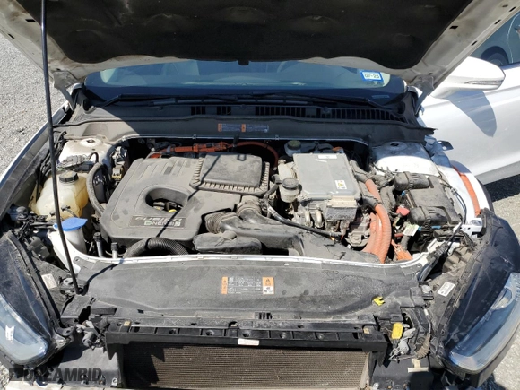2015 Ford Fusion Energi Titanium with VIN 3FA6P0SU9FR253600, listed as a Copart auction lot 53632545 with 40,538 mi miles and Clean Title. Bid and sale history available at carsss.com. Image 11.