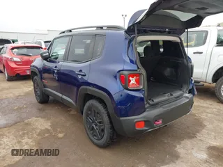 2018 Jeep Renegade Trailhawk with VIN ZACCJBCB6JPH00636, listed as a IAAI auction lot 41490206 with 111,373 mi miles. Bid and sale history available at carsss.com. Image 3.