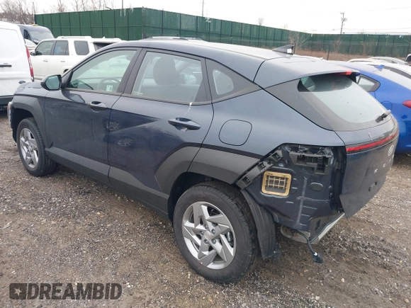 2025 Hyundai Kona SE with VIN KM8HACAB6SU222521, listed as a IAAI auction lot 41354659 with 1,886 mi miles. Bid and sale history available at carsss.com. Image 3.