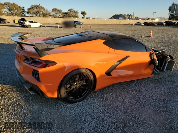 2024 Chevrolet Corvette 2LT z VIN 1G1YB2D43R5125766, wystawiony jako Copart lot #88470315 z przebiegiem Nie podano mil oraz Szkoda całkowita • Salvage title. Historia ofert i sprzedaży dostępna na DreamBid. Obrazek 3.