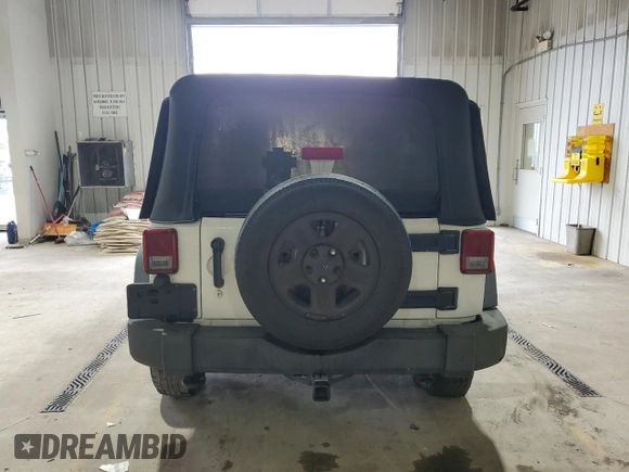 2013 Jeep Wrangler Unlimited Sport z VIN 1C4BJWDGXDL632315, wystawiony jako Copart lot #66711564 z przebiegiem 131 907 mil mil oraz Tytuł czysty. Historia ofert i sprzedaży dostępna na DreamBid. Obrazek 6.