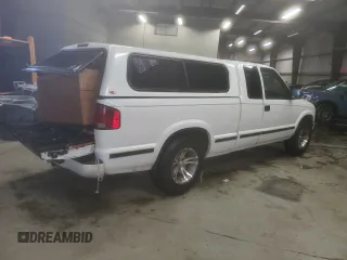 2001 GMC Sonoma SLS w/1SG Pkg with VIN 1GTCS19W818228836, listed as a Copart auction lot 85732914 with 0 mi miles and Clean Title. Bid and sale history available at carsss.com. Image 3.