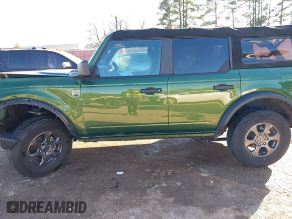 2022 Ford Bronco with VIN 1FMDE5BH8NLB01842, listed as a IAAI auction lot 41257252 with 18,662 mi miles. Bid and sale history available at carsss.com. Image 15.