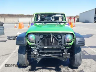 2019 Jeep Wrangler Unlimited Sport S с VIN 1C4HJXDN0KW670114, выставлен на аукционе IAAI как лот 42371823 с пробегом Не указан миль и . История ставок и продаж доступна на DreamBid. Изображение 11.