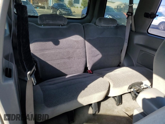 2000 Ford Explorer Sport z VIN 1FMYU60E4YUA88069, wystawiony jako Copart lot #48804015 z przebiegiem 122 071 mil mil oraz Szkoda całkowita • Salvage title. Historia ofert i sprzedaży dostępna na DreamBid. Obrazek 12.
