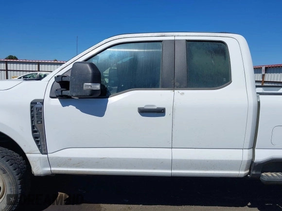 2023 Ford F-250 XL with VIN 1FT7X2BA4PEC32190, listed as a IAAI auction lot 42391494 with Not provided miles and . Bid and sale history available at DreamBid. Image 13.
