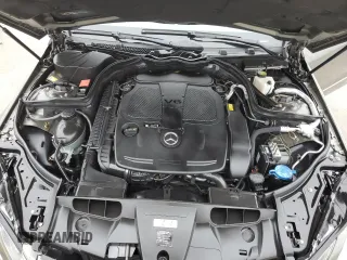 2013 Mercedes-Benz E 350 z VIN WDDKJ5KB5DF197712, wystawiony jako Copart lot #60521005 z przebiegiem 42 109 mil mil oraz Szkoda całkowita • Salvage title. Historia ofert i sprzedaży dostępna na DreamBid. Obrazek 11.