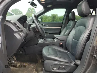 2018 Ford Explorer XLT с VIN 1FM5K8D83JGA17037, выставлен на аукционе Copart как лот 65398915 с пробегом 152 361 миль миль и Чистый • Clean title. История ставок и продаж доступна на DreamBid. Изображение 7.