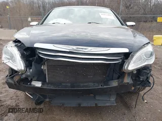 2012 Chrysler 200 Limited with VIN 1C3CCBCB3CN159958, listed as a IAAI auction lot 41811994 with 137,942 mi miles. Bid and sale history available at carsss.com. Image 6.