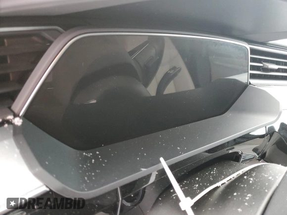 2022 Audi e-tron Prestige with VIN WA1VAAGE5NB039506, listed as a Copart auction lot 83216424 with Not provided miles and Salvage title. Bid and sale history available at DreamBid. Image 9.