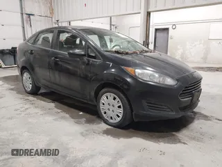 2014 Ford Fiesta S z VIN 3FADP4AJ2EM204157, wystawiony jako IAAI lot #42279297 z przebiegiem 155 374 mil mil oraz . Historia ofert i sprzedaży dostępna na DreamBid. Obrazek 1.