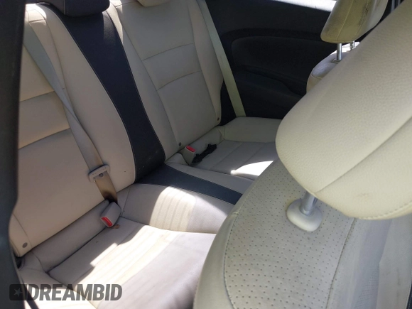 2016 Honda Accord Touring with VIN 1HGCT2B0XGA000686, listed as a IAAI auction lot 41888593 with 174,934 mi miles and . Bid and sale history available at DreamBid. Image 8.
