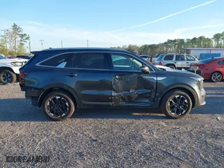 2024 Kia Sorento S with VIN 5XYRL4JC6RG255953, listed as a IAAI auction lot 41842589 with 28,030 mi miles. Bid and sale history available at carsss.com. Image 13.