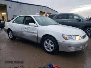 1999 Lexus ES 300 Luxury Sport Sdn with VIN JT8BF28G7X5053598, listed as a Copart auction lot 83103664 with 97,367 mi miles and Salvage Title. Bid and sale history available at carsss.com. Image 4.