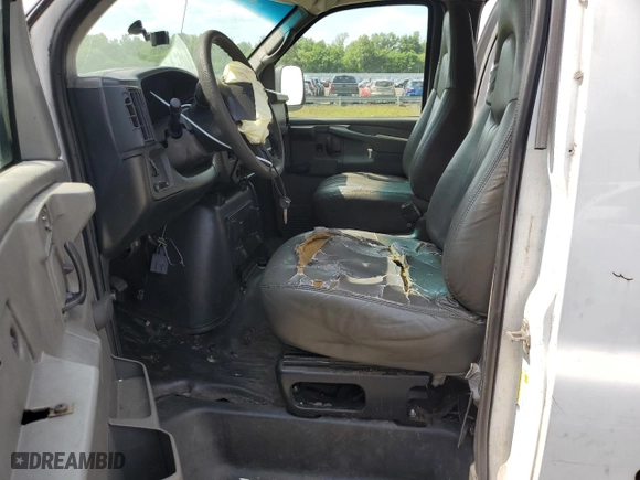 2007 Chevrolet Express Cargo Van with VIN 1GCFG15X971101110, listed as a Copart auction lot 58901194 with 0 mi miles and Salvage Title. Bid and sale history available at carsss.com. Image 7.