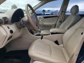 2005 Mercedes-Benz C 240 z VIN WDBRF81J25F662208, wystawiony jako Copart lot #66460995 z przebiegiem 163 658 mil mil oraz Czysty tytuł • Clean title. Historia ofert i sprzedaży dostępna na DreamBid. Obrazek 7.