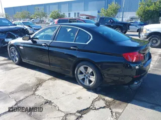 2011 BMW 5 Series 528i with VIN WBAFR1C54BC736807, listed as a IAAI auction lot 41511519 with 212,110 mi miles and . Bid and sale history available at carsss.com. Image 3.