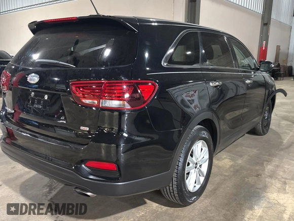 2019 Kia Sorento LX with VIN 5XYPG4A3XKG567081, listed as a Copart auction lot 53941055 with 125,468 mi miles and Clean Title. Bid and sale history available at carsss.com. Image 4.