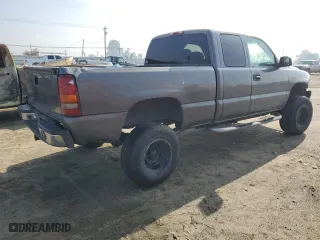2001 Chevrolet Silverado 1500 LS with VIN 2GCEC19T611245018, listed as a Copart auction lot 82879514 with 0 mi miles and Salvage Title. Bid and sale history available at carsss.com. Image 3.