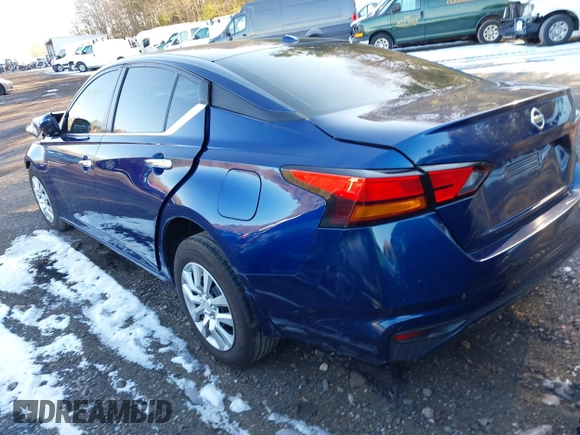 2019 Nissan Altima 2.5 S with VIN 1N4BL4BV2KC136380, listed as a IAAI auction lot 41016691 with 59,248 mi miles. Bid and sale history available at carsss.com. Image 3.