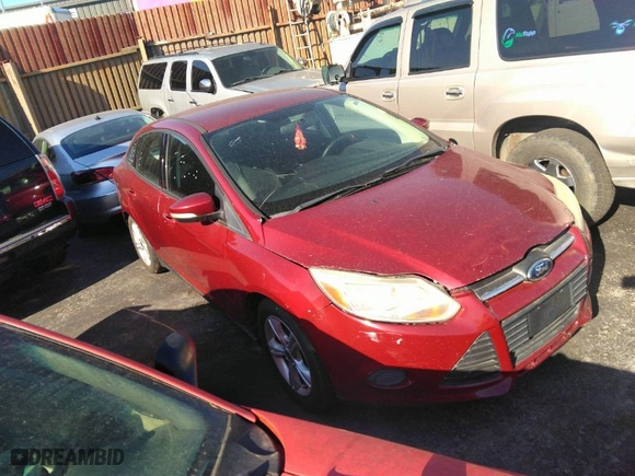 2014 Ford Focus SE with VIN 1FADP3F25EL298645, listed as a IAAI auction lot 41721531 with NaN miles. Bid and sale history available at carsss.com. Image 1.
