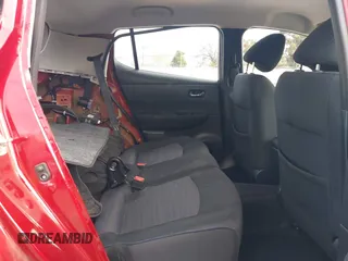 2019 Nissan LEAF SV z VIN 1N4AZ1CP2KC301692, wystawiony jako IAAI lot #41255433 z przebiegiem 36 916 mil mil oraz . Historia ofert i sprzedaży dostępna na DreamBid. Obrazek 8.