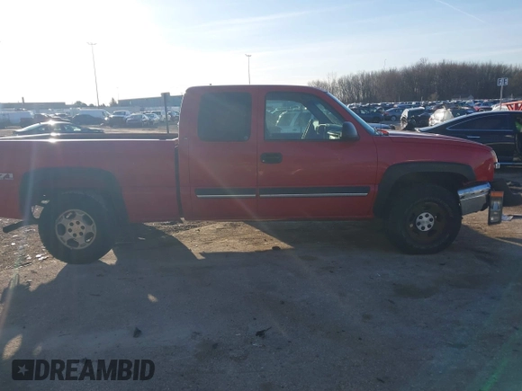 2003 Chevrolet Silverado 1500 LS with VIN 2GCEK19V531282018, listed as a IAAI auction lot 41774997 with 199,066 mi miles. Bid and sale history available at carsss.com. Image 12.