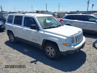 2016 Jeep Patriot Sport with VIN 1C4NJPBA8GD814997, listed as a IAAI auction lot 42708462 with 204,997 mi miles and . Bid and sale history available at DreamBid. Image 1.