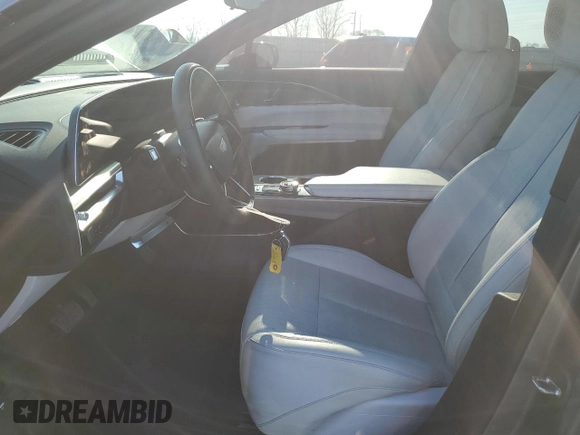 2023 Cadillac LYRIQ RWD Luxury z VIN 1GYKPMRK8PZ001087, wystawiony jako Copart lot #54224495 z przebiegiem 36 395 mil mil oraz Szkoda całkowita • Salvage title. Historia ofert i sprzedaży dostępna na DreamBid. Obrazek 7.