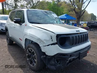 2023 Jeep Renegade Trailhawk z VIN ZACNJDC16PPP73152, wystawiony jako IAAI lot #42128199 z przebiegiem 2 779 mil mil oraz . Historia ofert i sprzedaży dostępna na DreamBid. Obrazek 6.