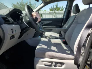 2020 Honda Pilot EX z VIN 5FNYF6H31LB056859, wystawiony jako Copart lot #54798455 z przebiegiem 51 884 mil mil oraz Szkoda całkowita • Salvage title. Historia ofert i sprzedaży dostępna na DreamBid. Obrazek 7.