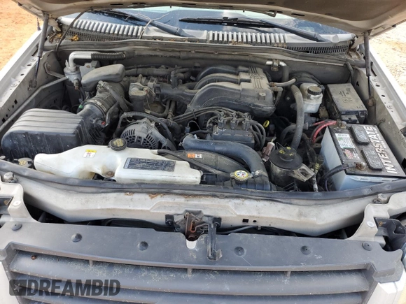 2006 Ford Explorer XLS with VIN 1FMEU72E06UB03315, listed as a Copart auction lot 55538205 with 172,918 mi miles and Salvage title. Bid and sale history available at DreamBid. Image 12.