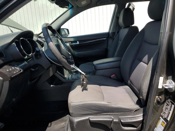 2013 Kia Sorento LX with VIN 5XYKT3A61DG334963, listed as a Copart auction lot 60152345 with 176,500 mi miles and Salvage title. Bid and sale history available at DreamBid. Image 7.