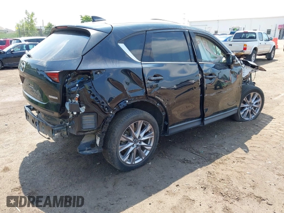 2020 Mazda CX-5 Grand Touring с VIN JM3KFADM2L0731972, выставлен на аукционе IAAI как лот 42686202 с пробегом Не указан миль и . История ставок и продаж доступна на DreamBid. Изображение 4.