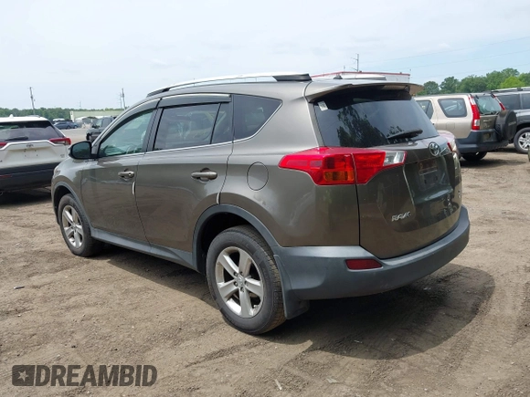 2013 Toyota RAV4 XLE z VIN 2T3RFREV8DW105935, wystawiony jako IAAI lot #42435221 z przebiegiem 272 202 mil mil oraz . Historia ofert i sprzedaży dostępna na DreamBid. Obrazek 3.