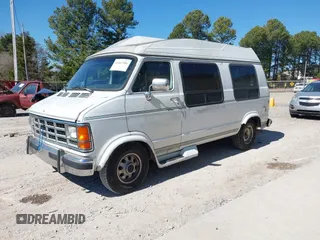 1992 Dodge Cargo with VIN 2B6HB21Y9NK146890, listed as a IAAI auction lot 41667306 with 168,918 mi miles. Bid and sale history available at carsss.com. Image 2.