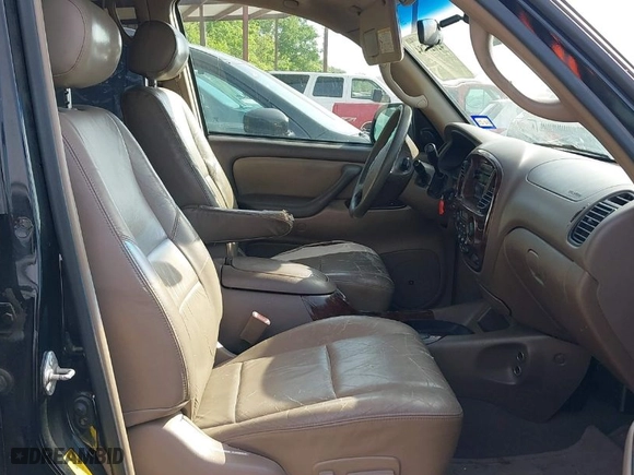 2004 Toyota Sequoia SR5 with VIN 5TDZT34A44S217542, listed as a IAAI auction lot 42021784 with 258,459 mi miles. Bid and sale history available at carsss.com. Image 5.