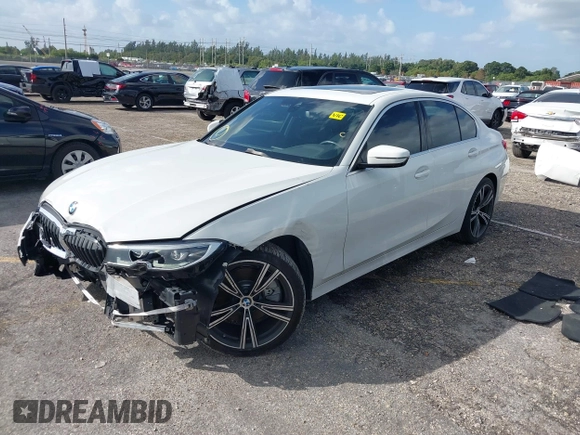 2021 BMW 3 Series 330i with VIN 3MW5R1J00M8B52627, listed as a IAAI auction lot 40722823 with 36,769 mi miles. Bid and sale history available at carsss.com. Image 17.
