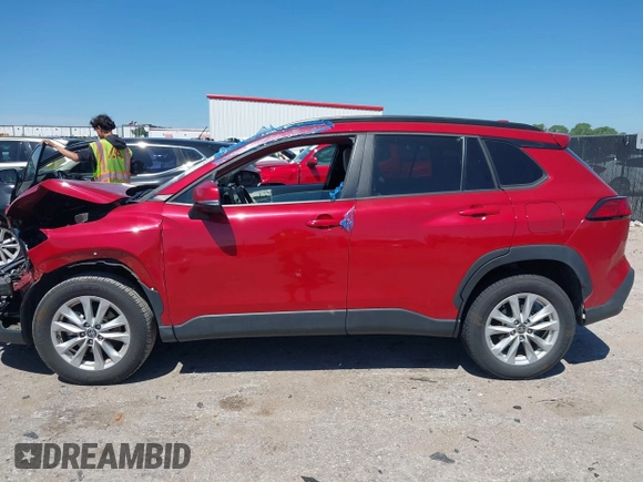 2022 Toyota Corolla Cross LE с VIN 7MUCAAAG3NV028977, выставлен на аукционе IAAI как лот 42243310 с пробегом 47 494 миль миль и . История ставок и продаж доступна на DreamBid. Изображение 15.