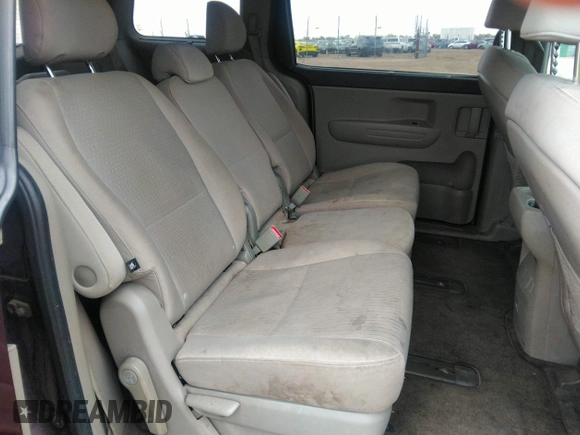 2016 Kia Sedona LX with VIN KNDMB5C18G6161281, listed as a IAAI auction lot 42134710 with 175,777 mi miles. Bid and sale history available at carsss.com. Image 8.