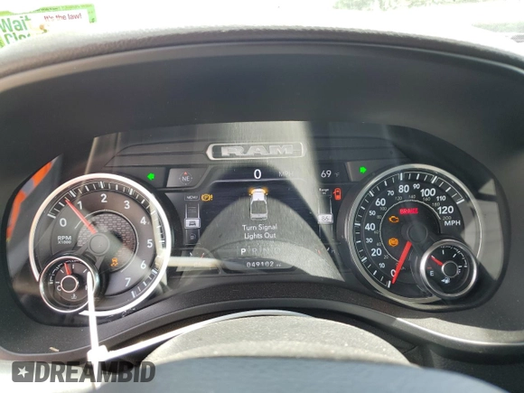 2020 Ram 1500 Big Horn z VIN 1C6SRFBT5LN162892, wystawiony jako Copart lot #57483275 z przebiegiem 49 102 mil mil oraz Szkoda całkowita • Salvage title. Historia ofert i sprzedaży dostępna na DreamBid. Obrazek 9.