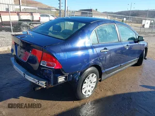 2006 Honda Civic z VIN 1HGFA15296L051321, wystawiony jako IAAI lot #41763355 z przebiegiem 279 322 mil mil oraz . Historia ofert i sprzedaży dostępna na DreamBid. Obrazek 4.